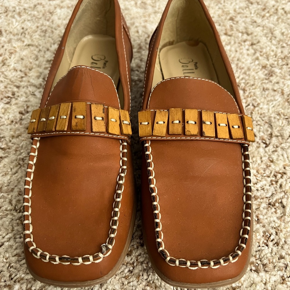 Paola Belle Dark Tan Loafers - brand new - sz 9 nine